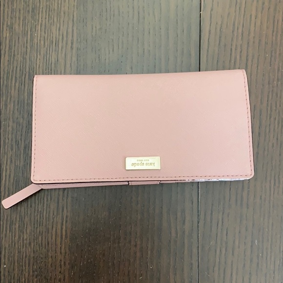 kate spade Handbags - Kate Spade Wallet